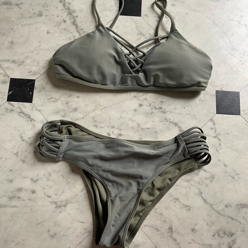 cleaned out my closet. i only wore it a couple of times in great condition